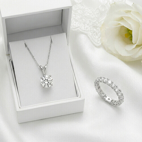 Düğün Hediyesi için 5 Pırlanta Önerisi