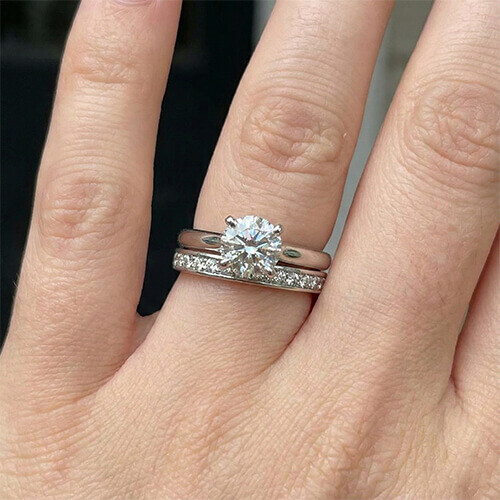 Yüzük Hangi Parmağa ve Ele Takılır?