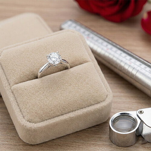 Evlilik Teklifi İçin Yüzük Nasıl Seçilir?