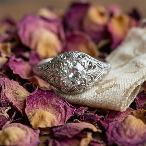 Vintage Yüzükler: Zamansız Şıklığın Sırrı / Makdis Pırlanta